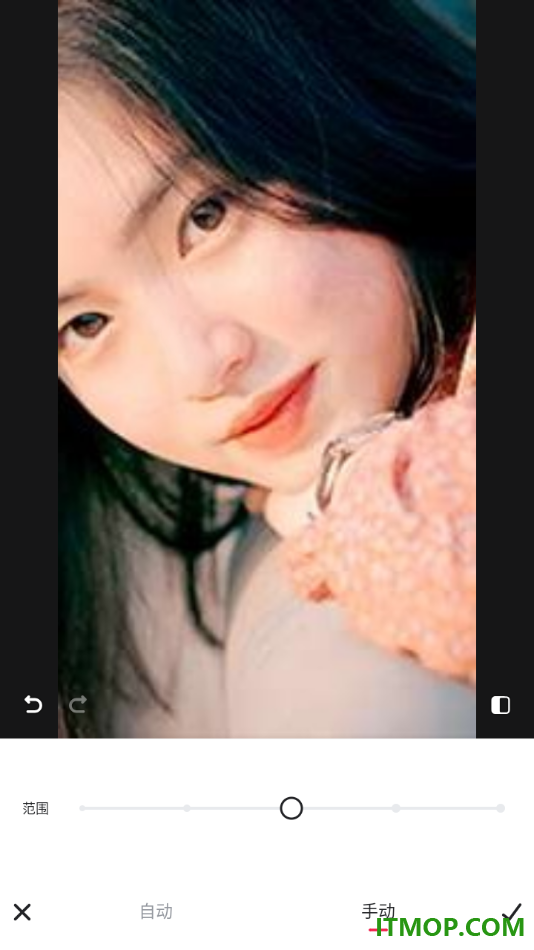 美图秀秀手机版设置去除人物脸上的油光的方法