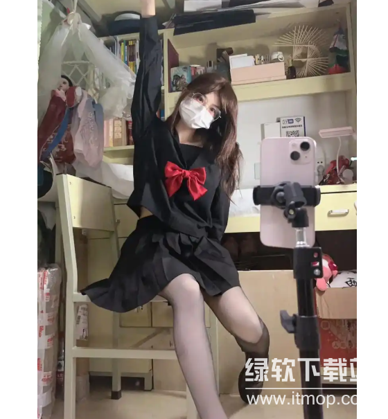 爱看嘿丝：海量小姐姐视频支持保存，老司机必备神器下载  2