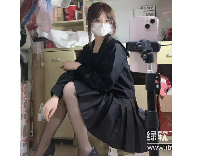 爱看嘿丝：海量小姐姐视频支持保存，老司机必备神器下载  3