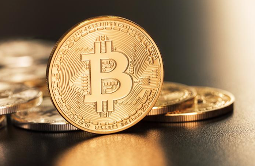 比特币4月行情震荡会加剧吗？用户应如何调整策略？